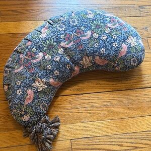Dockatot nursing pillow morris and co strawberry thief